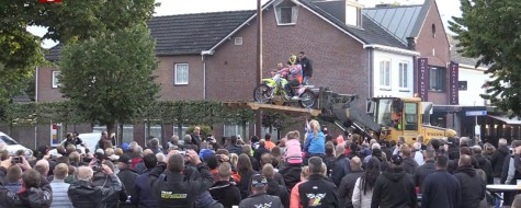 Wereldkampioen Etienne Bax gehuldigd: 'Dit is het mooiste wat er is' Wereldkampioen Etienne Bax gehuldigd: 'Dit is het mooiste wat er is'